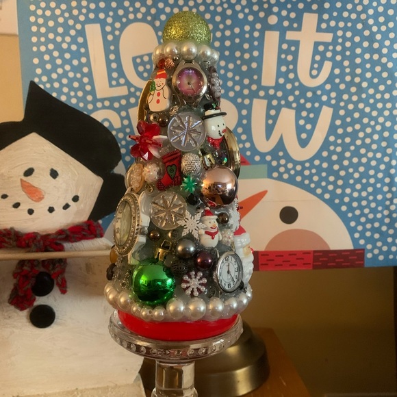 CHRISTMAS TIME Junkdrawer Tree - Handmade Jewelry Decoration - Picture 5 of 11